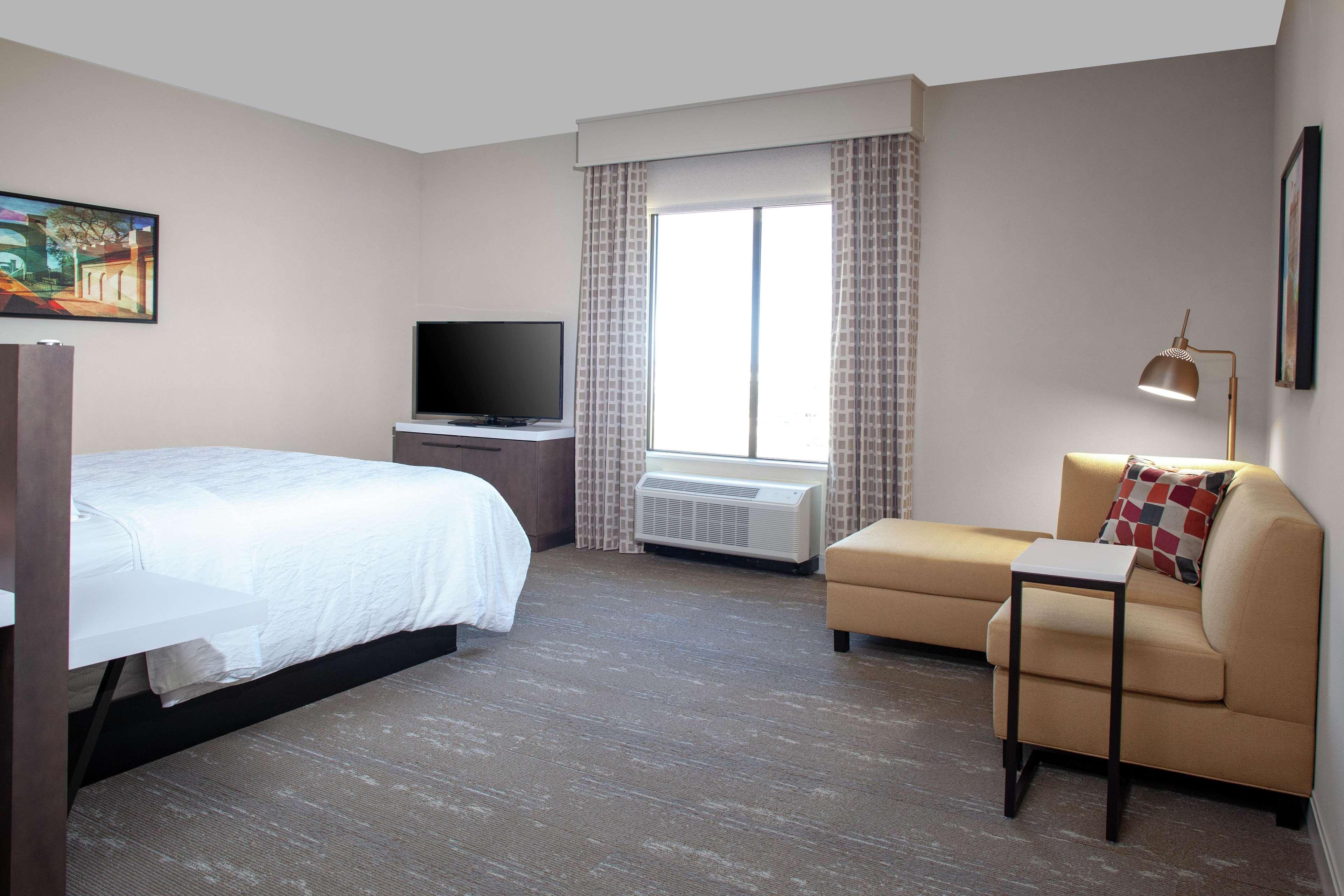 Hilton Garden Inn Waco Buitenkant foto